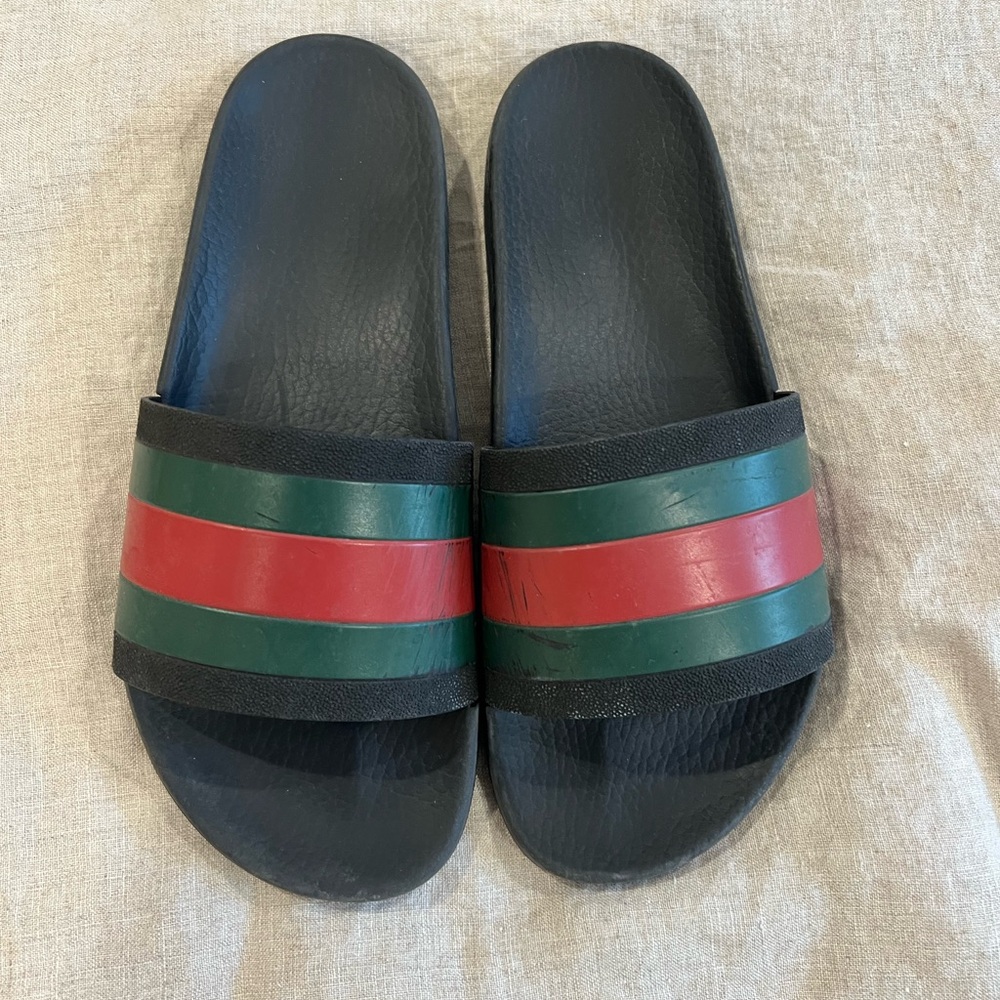 Gucci Black, Red, and Green Sandals